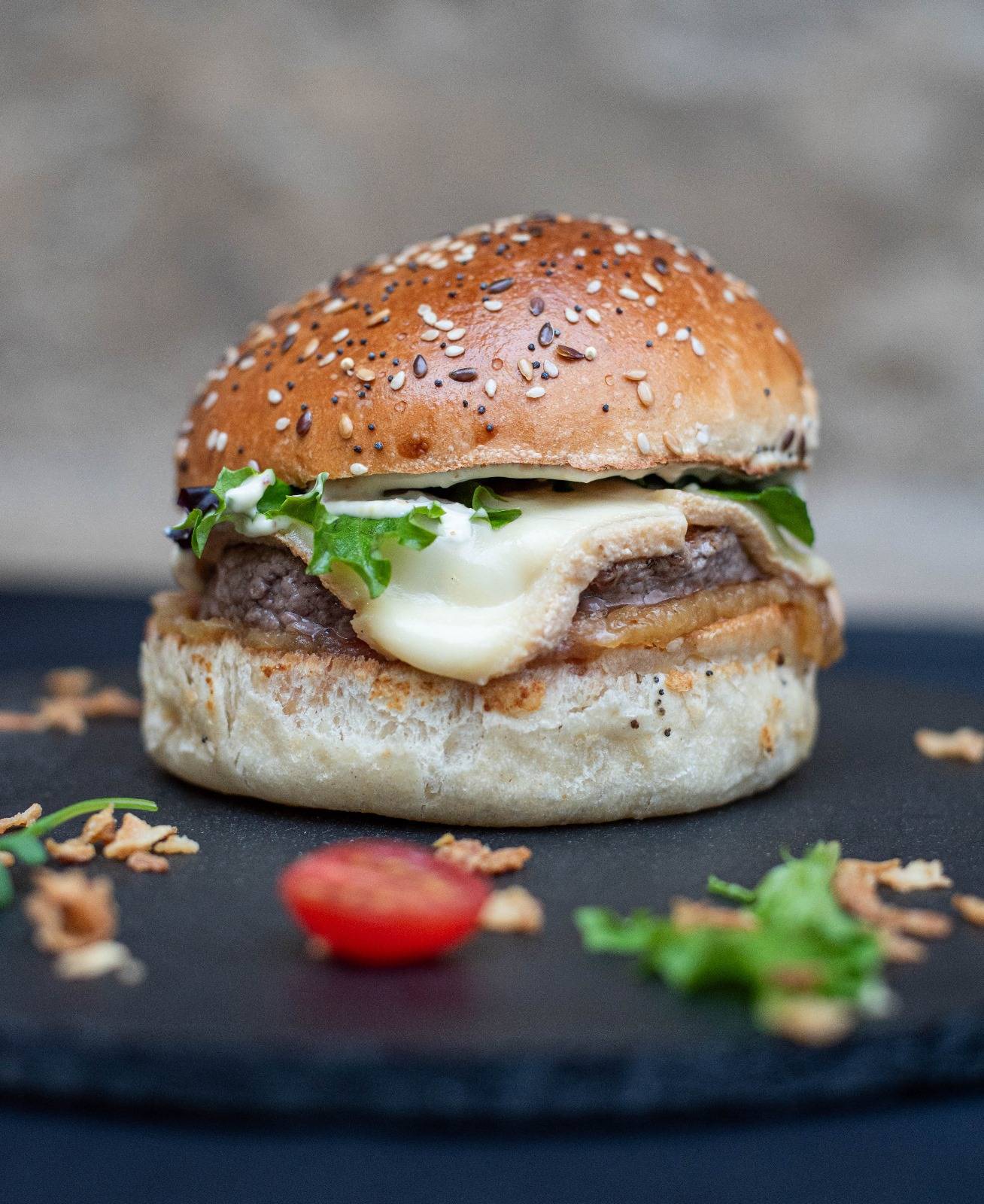 Dawson burger + FRITES MAISON + Boisson 🍔🍟