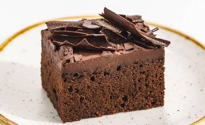 Deluxe Chocolate Cake