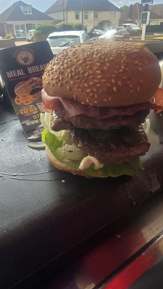 Mb Burger - 1/2 Double Patty