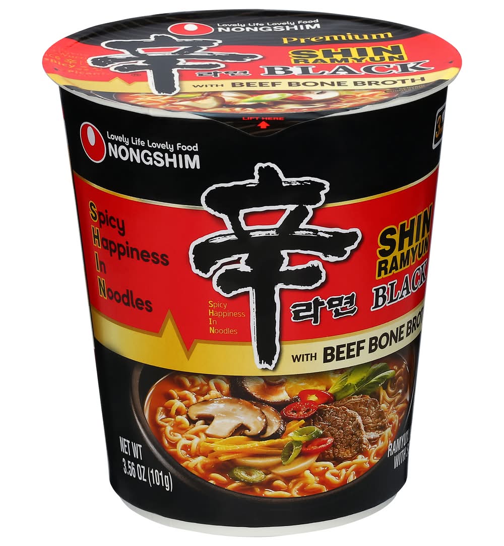 Nongshim Premium Beef Bone Broth Noodle Soup, Shin Black (3.5 oz)