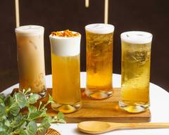 醇白精緻茶飲 台北概念店