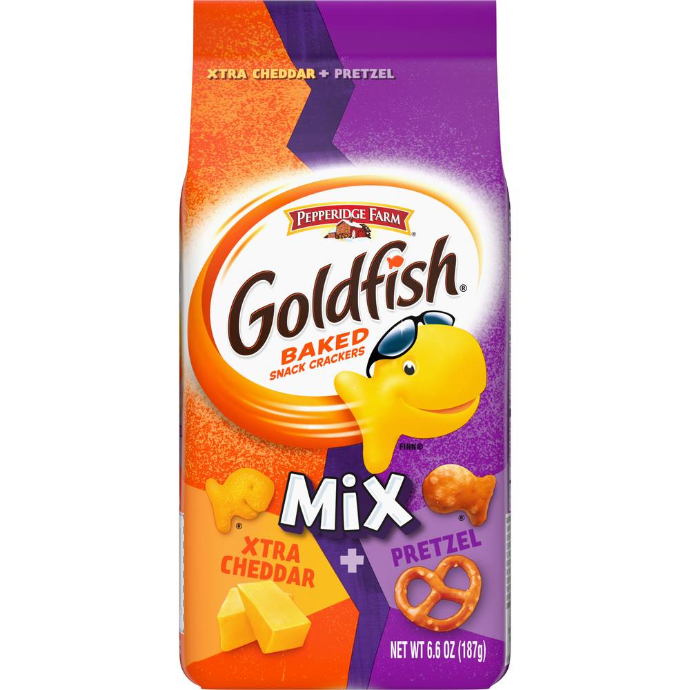 Goldfish Xtra Cheddar + Pretzel Mix Baked Crackers