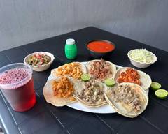 Tacos De Ollita El Chanis (Guadalajara) 