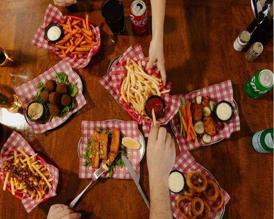 Pinewood Grill