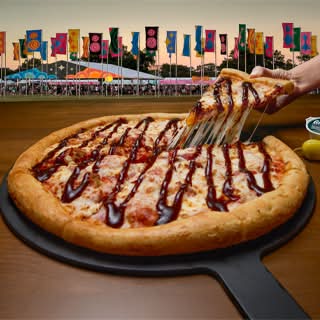 Nueva Pizza Meat & Great