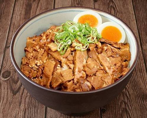 焼豚丼 Grilled Pork Rice Bowl