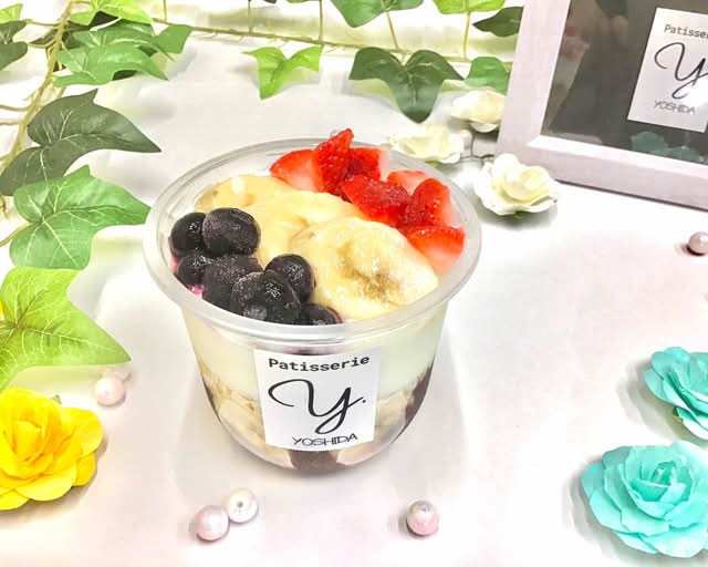 ミニアサイーボウル&Sweets】by Patisserie Y.YOSHIDAの出前
