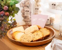 LOCAL STORE CAKES！