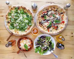 Habemus Pizza Calderón