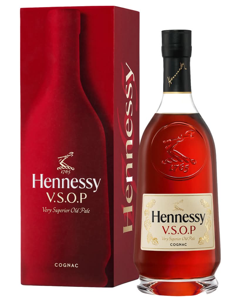 Hennessy V.s.o.p Cognac Gift Box (700mL)