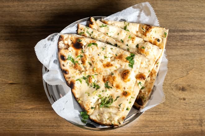 BUTTER NAAN (B)