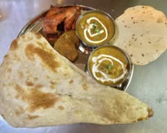 NIRU INDIAN AND NEPALI RESTAURANT ニル インドネパール料理