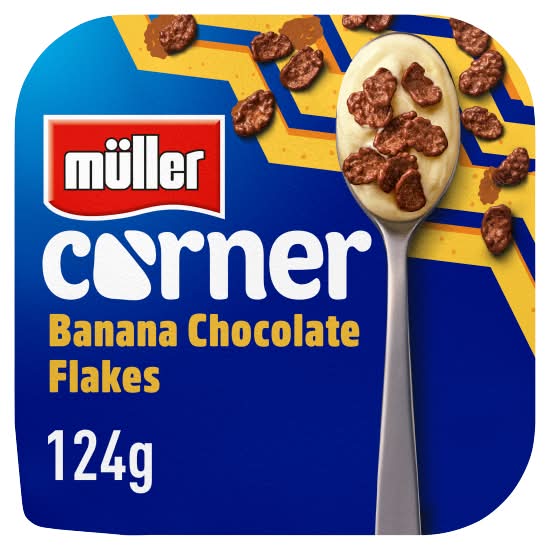 Müller Banana, Deliciously Creamy Yogurt With Chocolate Flakes (124g)