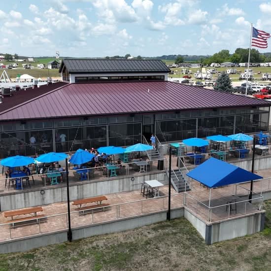 Off Shore Bar & Grill