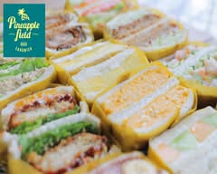 パイナップルフィールド Pineapple field