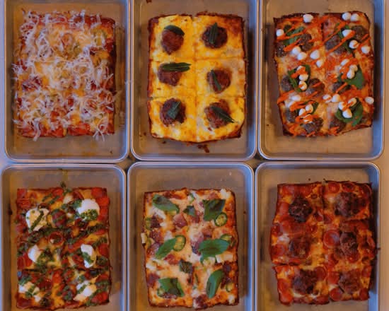 Wrecktangle Pizza (LynLake)