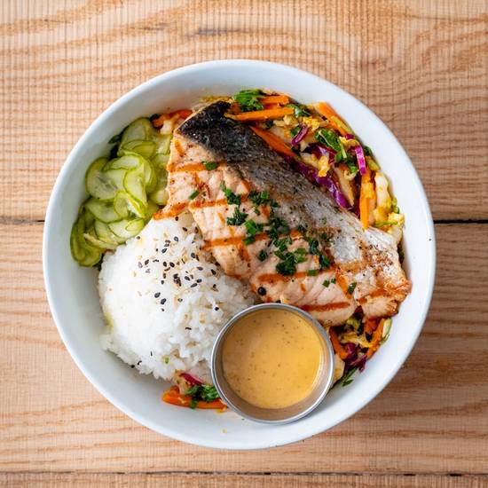 pacific bowl with grilled salmon