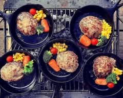 ハンバーグ専門店　STOVE