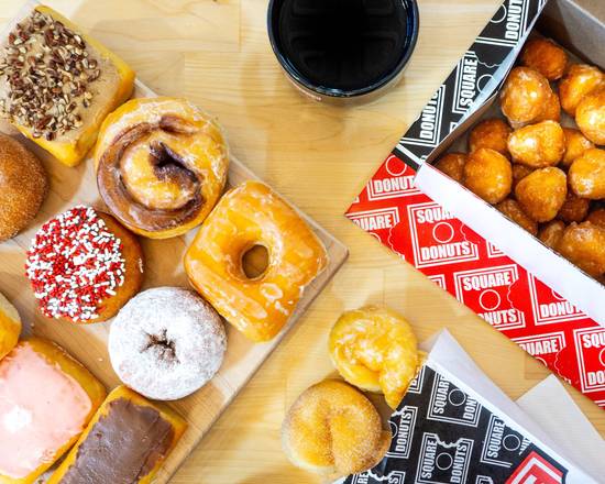 Square Donuts (College Ave)