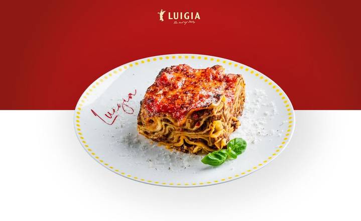 Lasagna bolognese al forno a legna