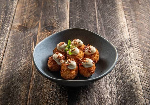 Mac & Cheese Croquettes