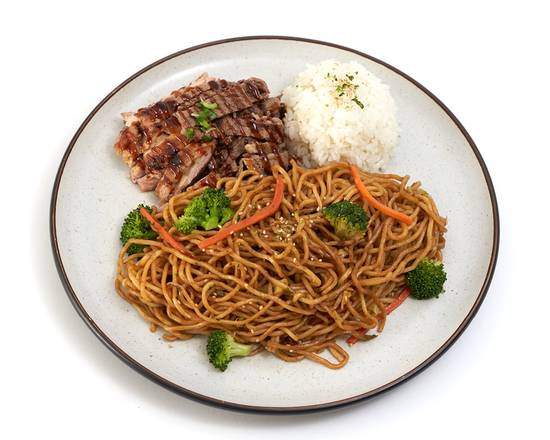 Chicken & Beef Yakisoba