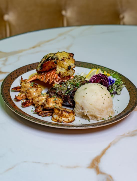 Budda Kitchen & Bar (4325 Broadway)