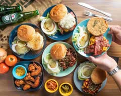 ATMOS BAR RESTAURANT