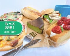米粉ピザ＆スイーツ　ファーストバイトFIRST BITE