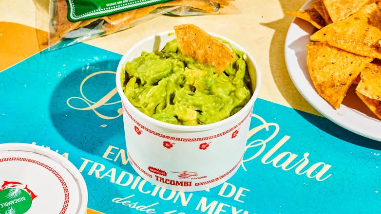 Lg Guacamole con Totopos.