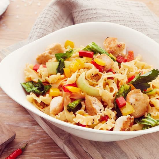 Pasta pollo picante