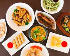 Gourmet Oriental 东方美食 (Restaurante Asiático)
