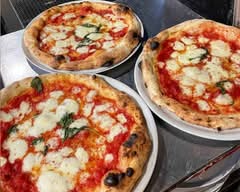 PIZZERIA NALIPO (ピッツェリア ナリポ)