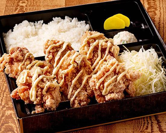 タルタルげんこつ唐揚げ弁当 6個 Tartar Sauce Genkotsu Fried Chicken Bento Box (6 Pieces)