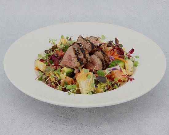 PANZANELLA SALAD WITH BEEF FILLET*