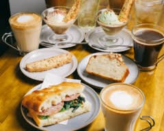 Cafe moment ｶﾌｪﾓｰﾒﾝﾄ
