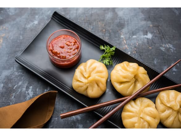 Momo 555 | Postmates