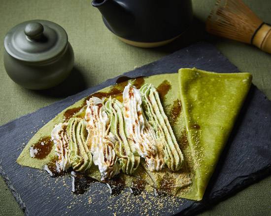 【人気No.3】2種のクリーム入スペシャルクレープ [No. 3 Popular] 2 Types of Cream Special Crepe