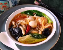 Asian Foods【春雨麻辣担×タイ料理×スパイシーカレー料理】上板橋店