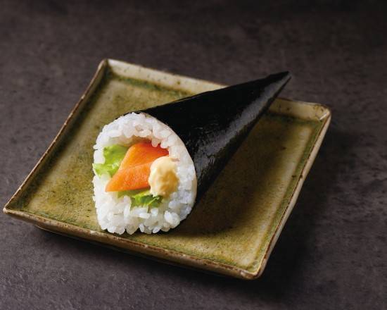 サーモンレタス手巻【 V2125 】 Salmon Lettuce Hand Roll