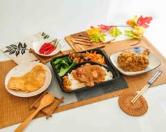 李家便當 l 脆皮雞腿飯 l 蜜汁排骨飯