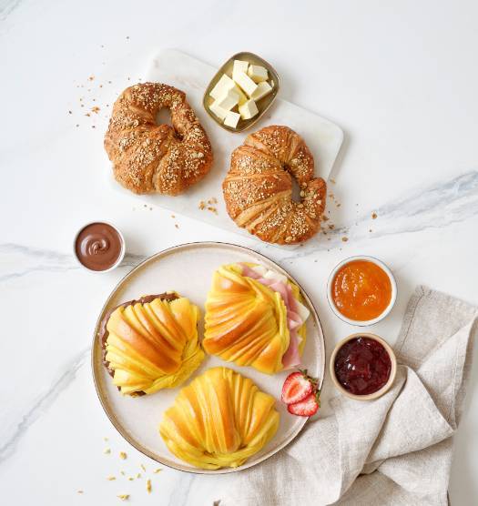 Box 4 Croissants