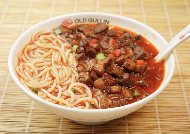 A5 卤肉汤粉 / Braised Pork Rice Noodle Soup
