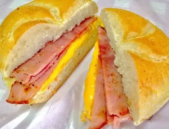Mallorca Jamón, Queso y Huevo