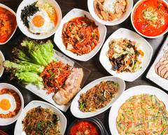 �韓国料理 東十条 豚サラン