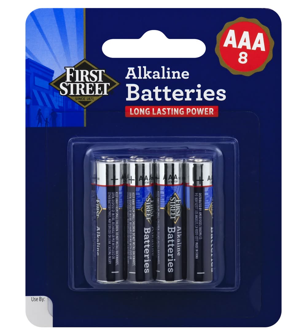 First Street Alkaline Batteries 1.5v (8 ct)