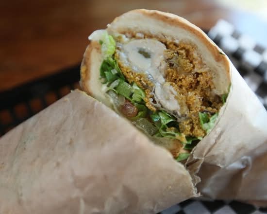 Oyster Po'Boy Combo