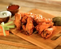 Hot Wings Cafe - Sherman Oaks