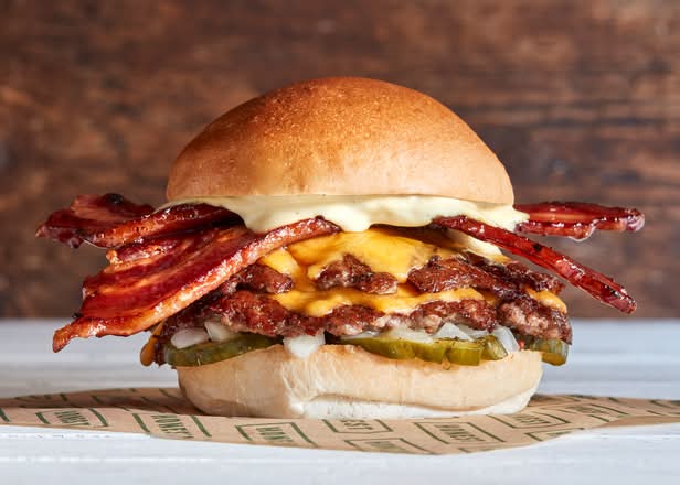 BIG BACON BURGER + Chips + Onion Rings for 1