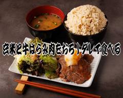 玄米と牛はらみ肉をおろしダレで食べる　おろぽん　銀座東日本橋店